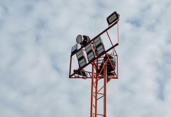 LED High Mast Light Standards Светодиодни стандарти за висока мачта